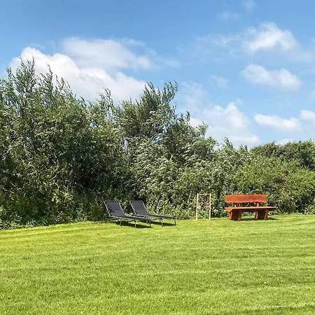 4 Person In Lemvig Feriehus
